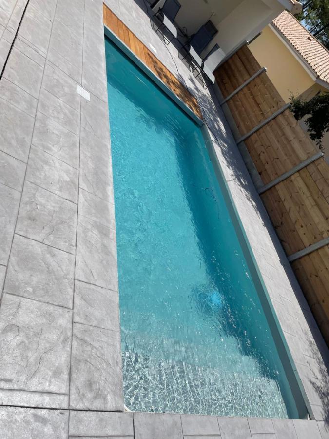 Maison Moderne Avec Piscine Chauffee Lacanau Exterior photo